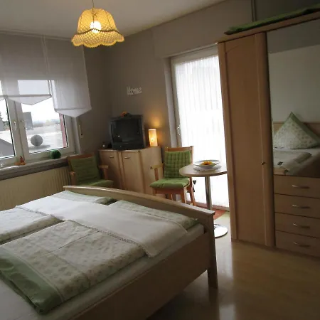 Koelzer Nocleg ze śniadaniem